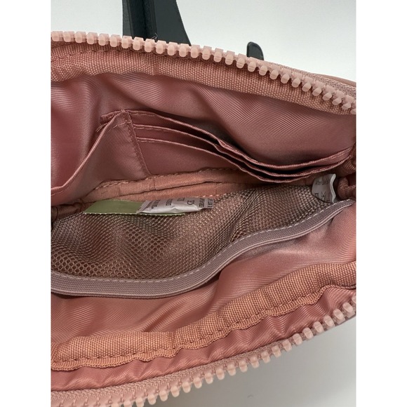 Pink Wristlet Quilted Small Zip Pouch‎ with Strap NWT Westbronco - Picture 5 of 5